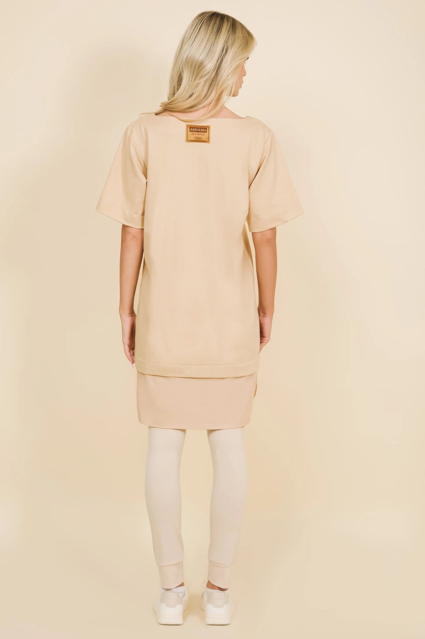 AMNESIA Audia tunika piesková