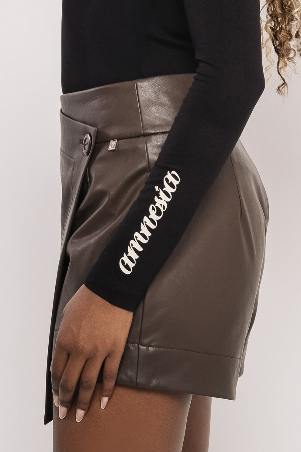 AMNESIA Nemila rolák čierny