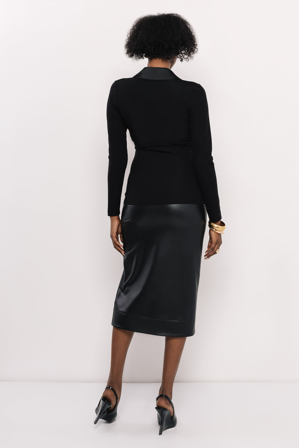 AMNESIA Zsofi top čierny