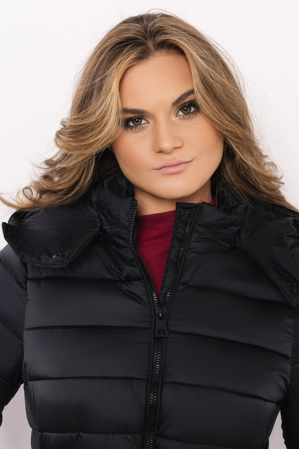 AMNESIA Blanka kabát štepovaný dlhý čierny