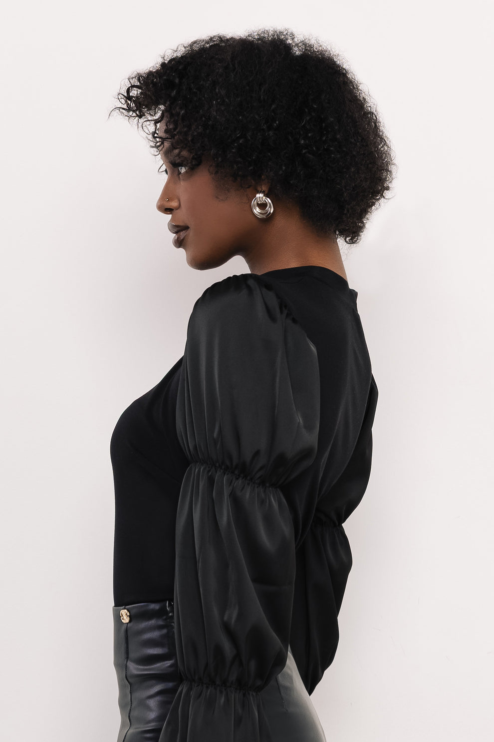 AMNESIA Peglon Top čierny