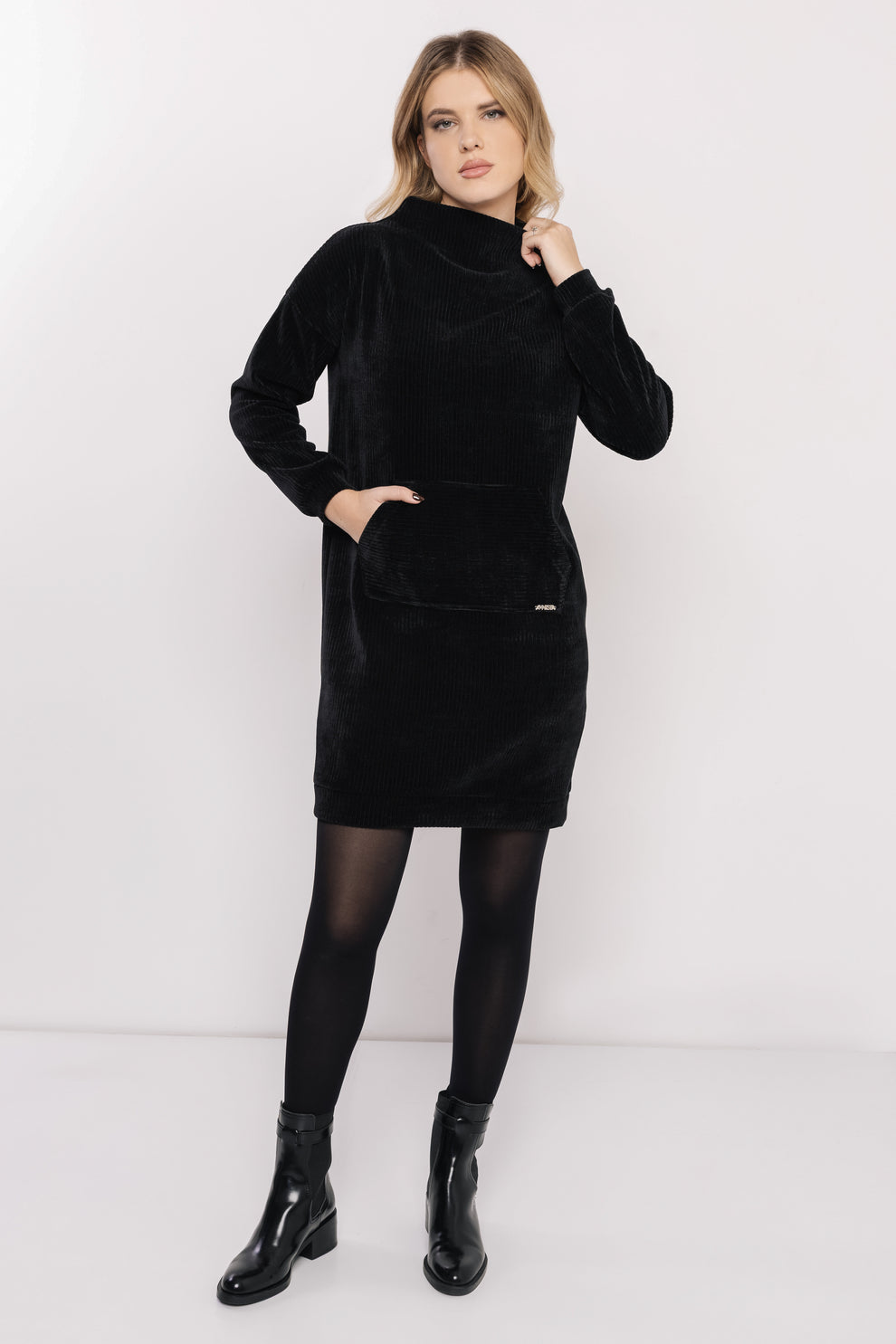 AMNESIA Violin šaty čierne