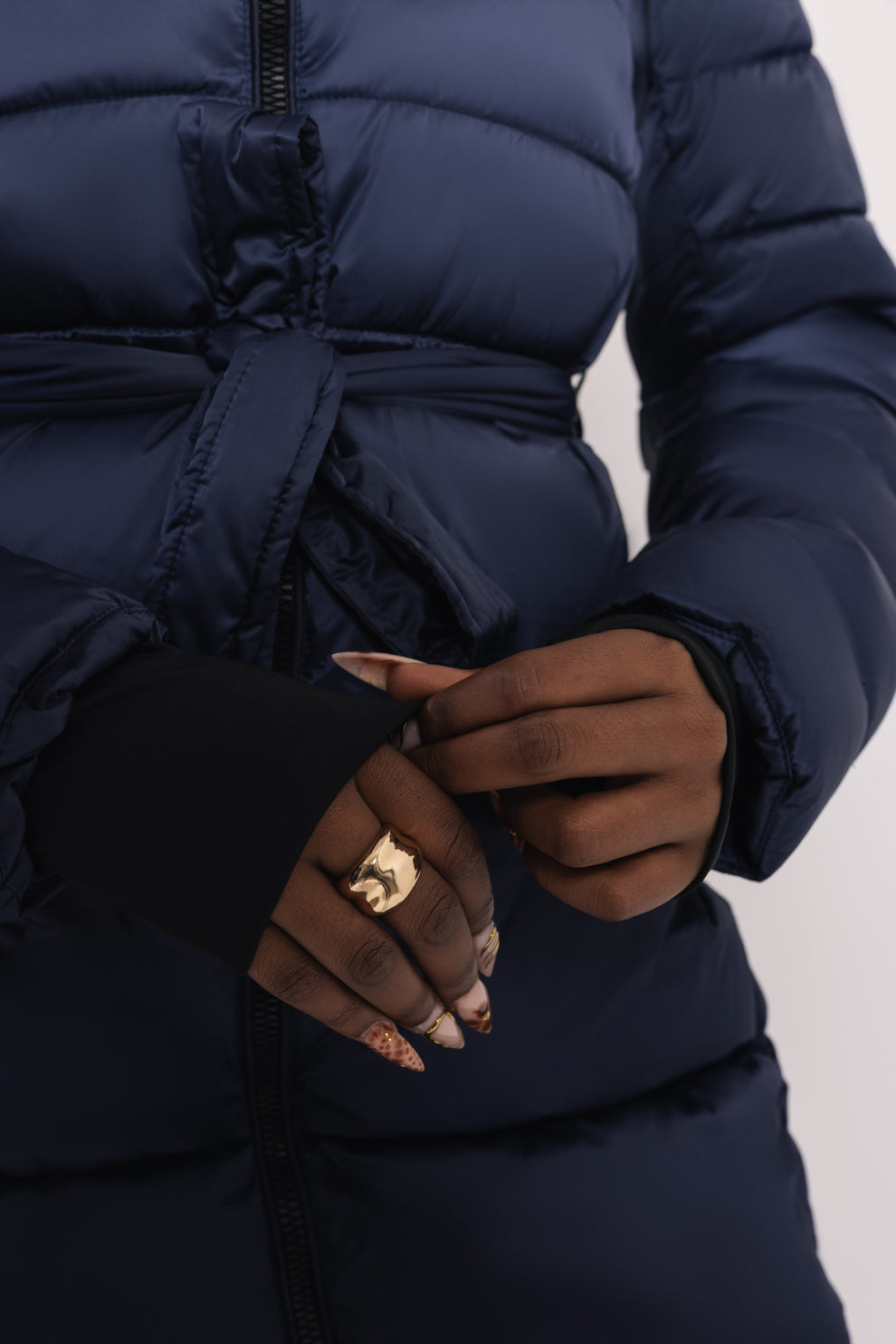 AMNESIA Blanka kabát štepovaný dlhý modrý