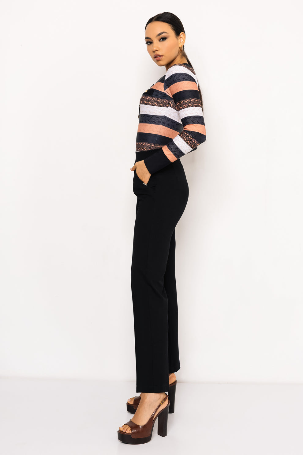 AMNESIA Kim body pásikavé