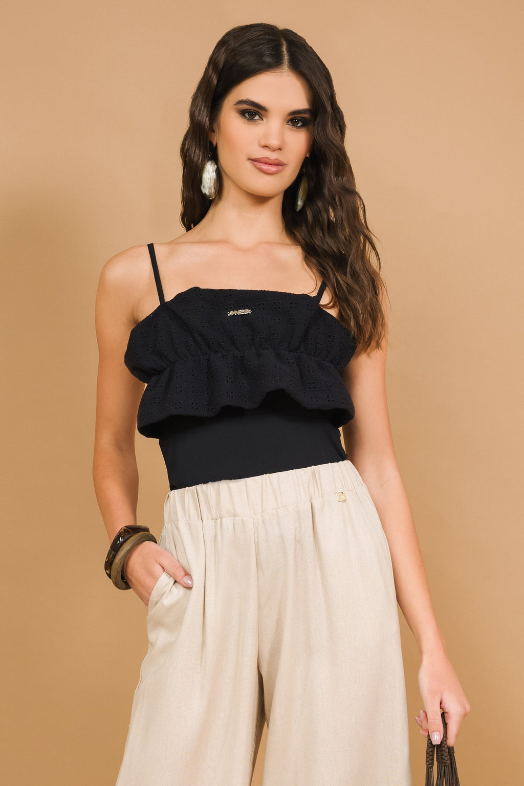 AMNESIA Sztilla top čierny