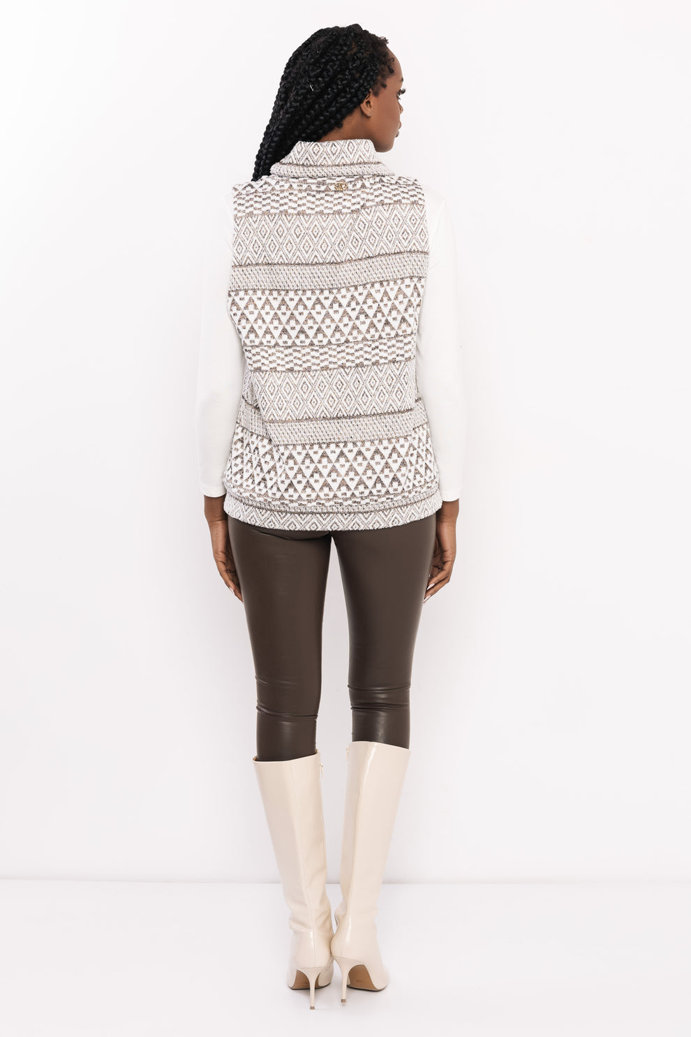 AMNESIA Luanda vesta