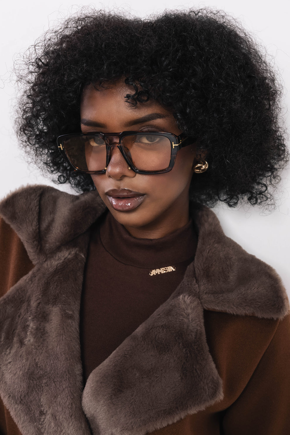 AMNESIA Foma kabát hnedý