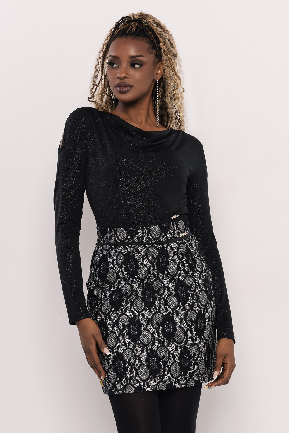 AMNESIA Bernina tričko čierne