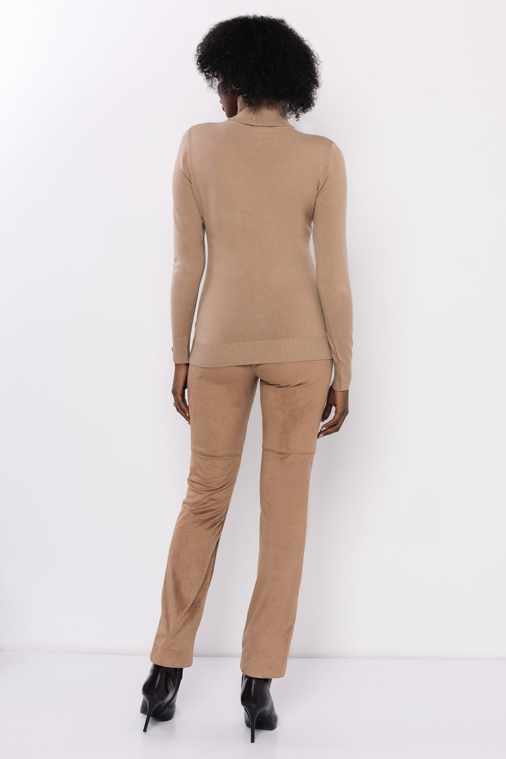 AMNESIA Bodza rolák camel