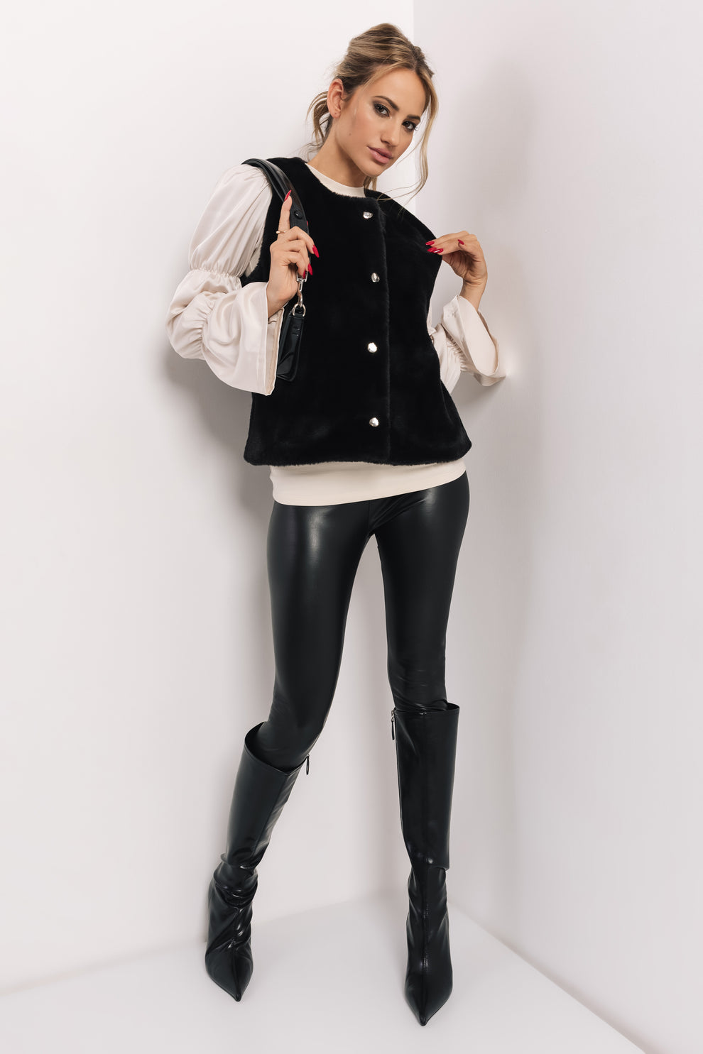 AMNESIA Porto vesta čierna