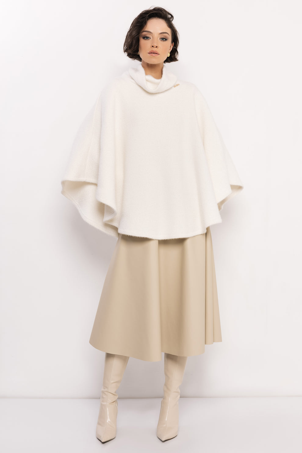 AMNESIA Diola pončo krémové