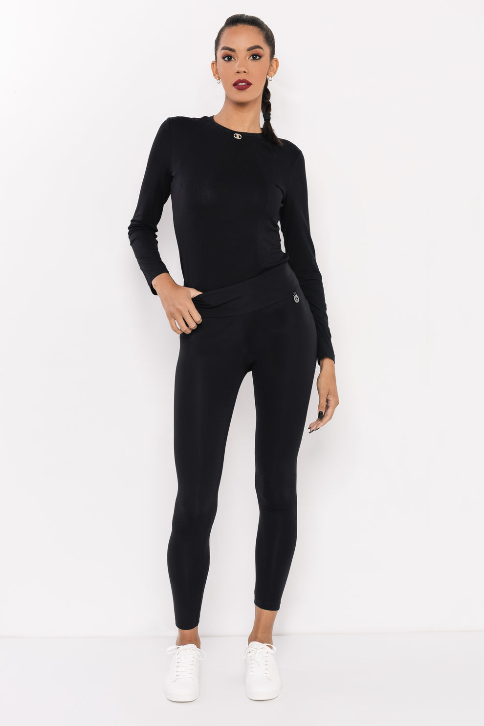 AMNESIA Vica legíny čierne