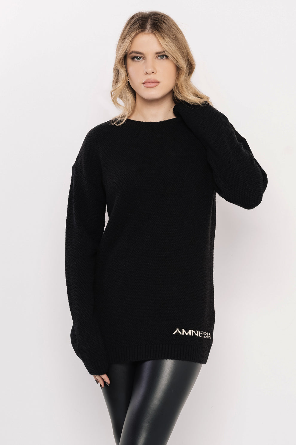 AMNESIA Inka pulóver čierny