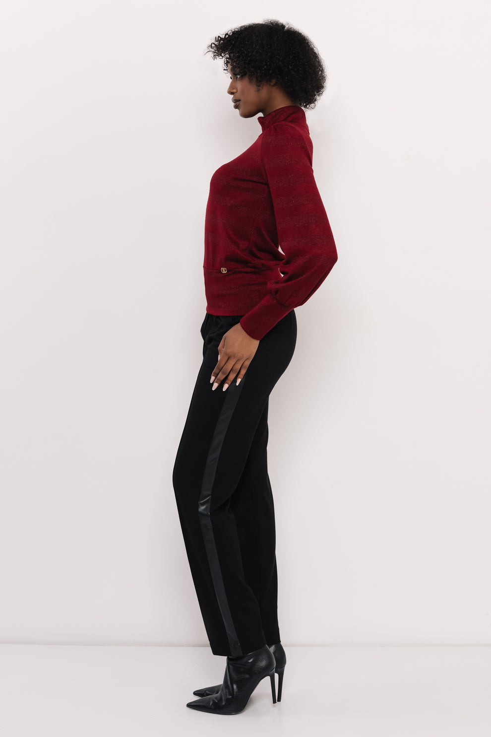 AMNESIA Elodi top bordový