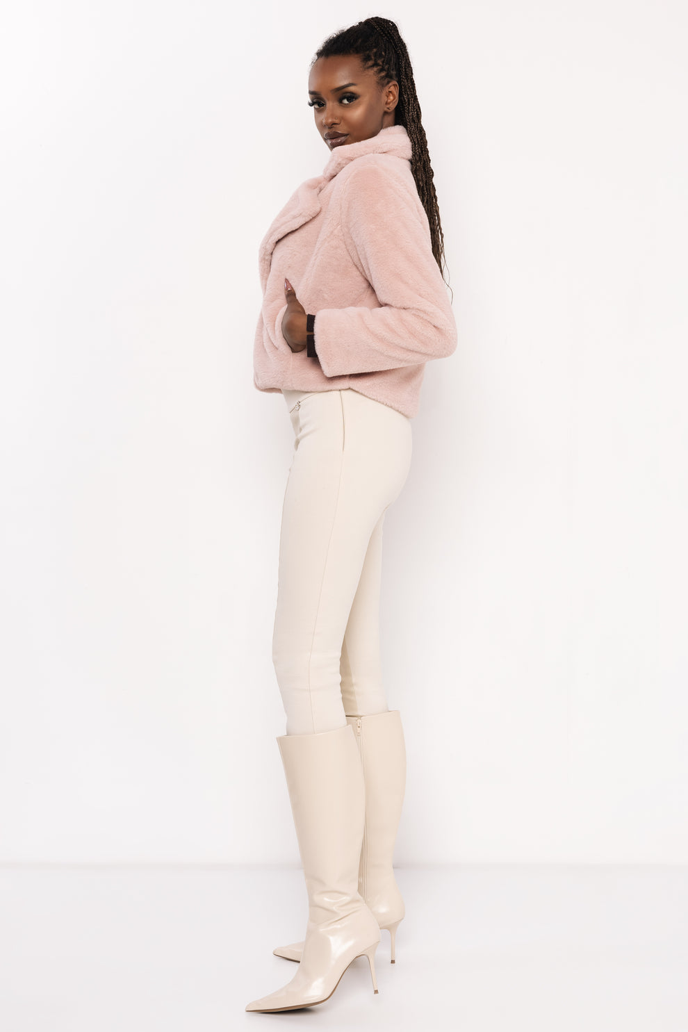 AMNESIA Furila bunda púdrová