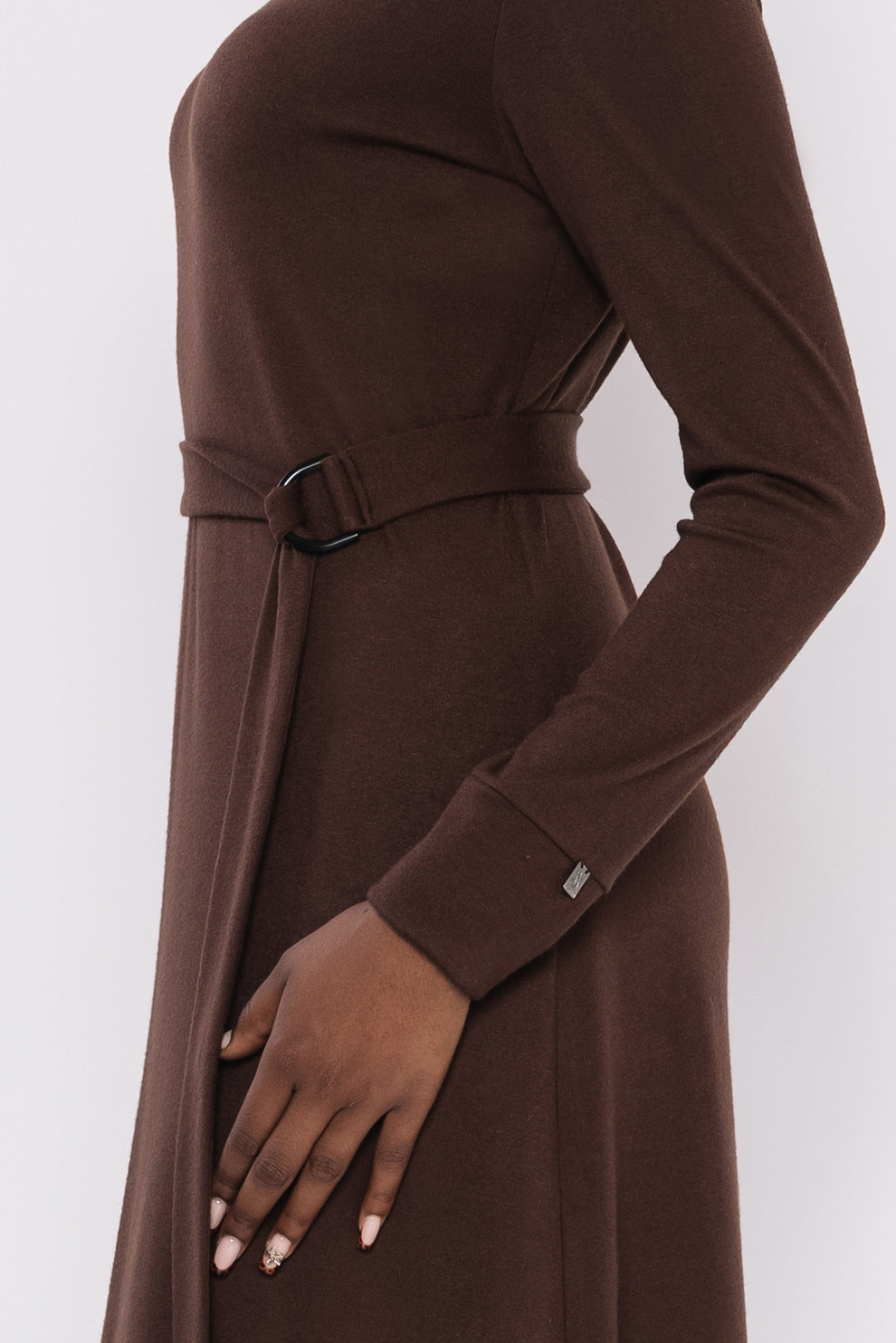 AMNESIA Enka šaty pletené hnedé