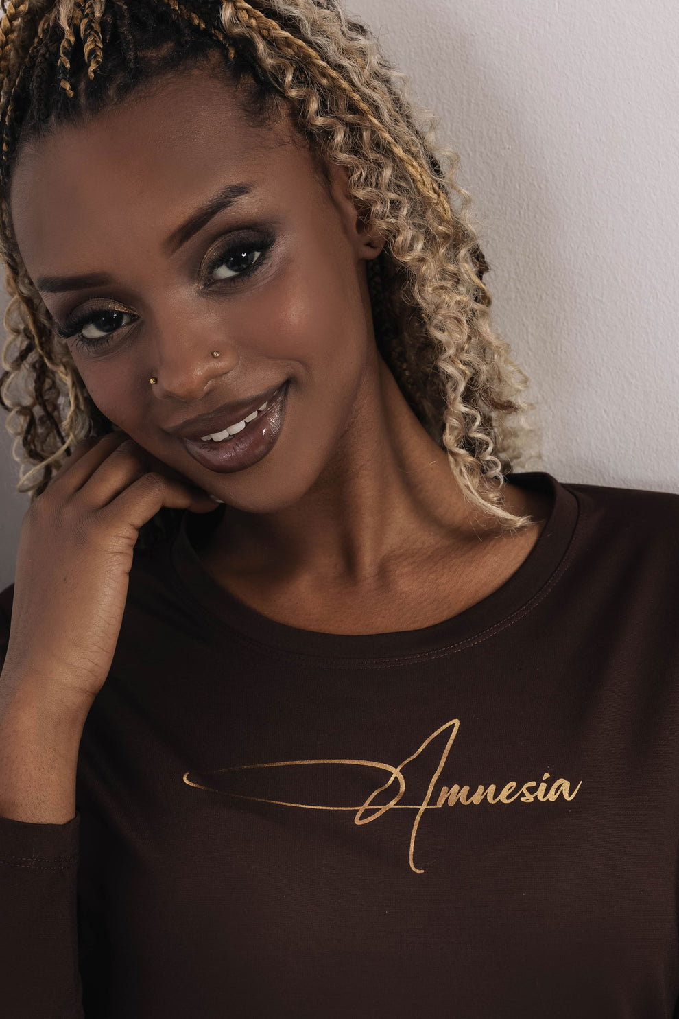 AMNESIA T-tričko hnedý