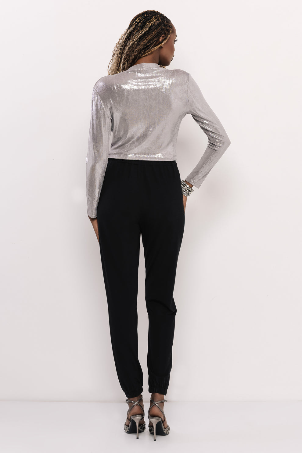 AMNESIA Ziona overál